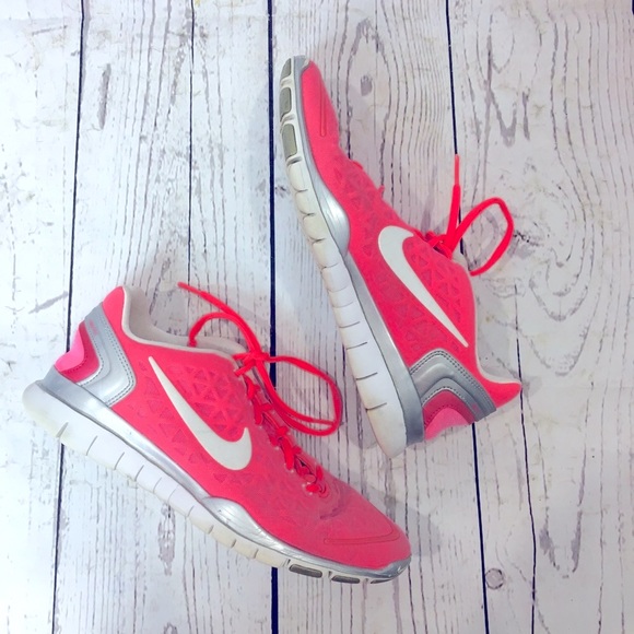 Nike Shoes - Nike Free Fit 2 Coral Sneakers